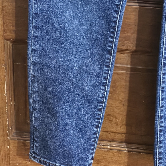 Denizen From Levi's Mid Rise Boyfriend jeans Size 2 - Picture 5 of 10